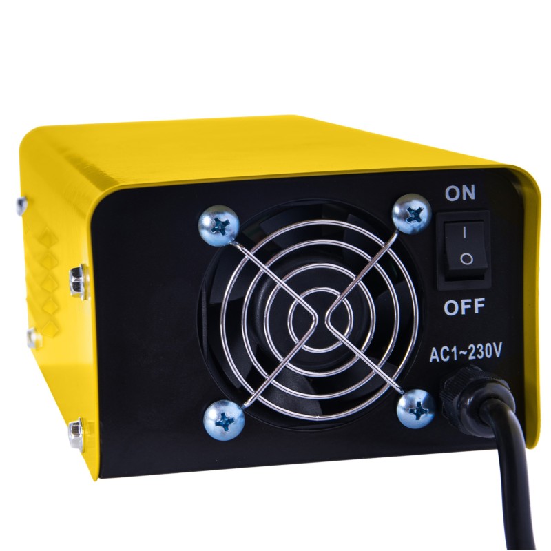 Prostownik INVERTEROWY MAGNUM AGRI 30 12V