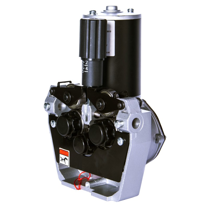 PODAJNIK DRUTU 4-ROLKOWY 24 V DC MAGNUM 4x4